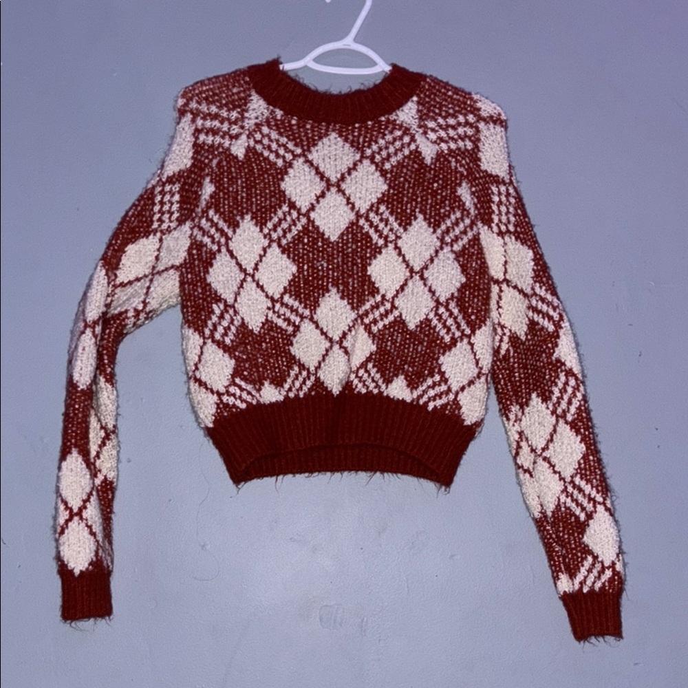 Classic Crew Neck Sweater in Red and Cream Argyle